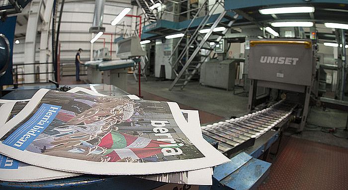 Irakurleen laguntza eskatu du BERRIAk, kioskoetara eta etxeetara egunero heltzeko aurrerantzean ere. JON URBE / ARGAZKI PRESS