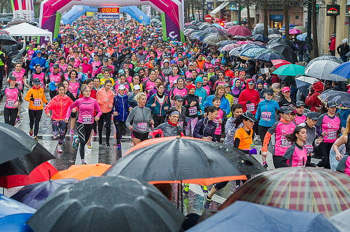 5.000 emakume inguru bildu ditu aurtengo lilatoiak Donostian. ARGAZKI PRESS