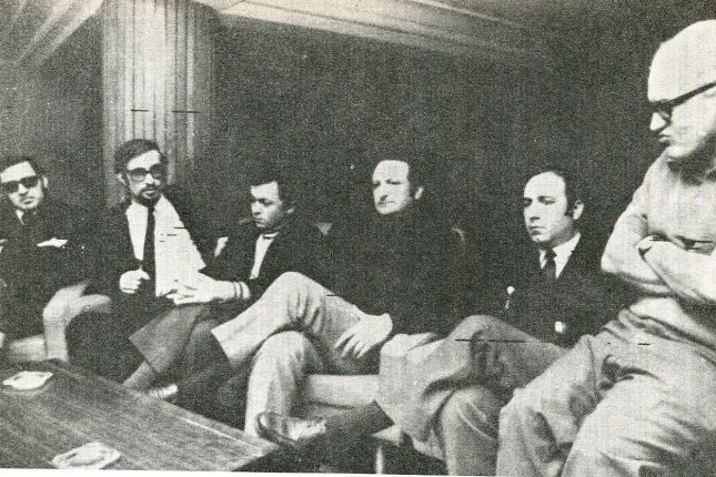 Castells (ezkerretik lehena),Burgosko prozesuko besteabokatuekin, 1970ean. BERRIA.