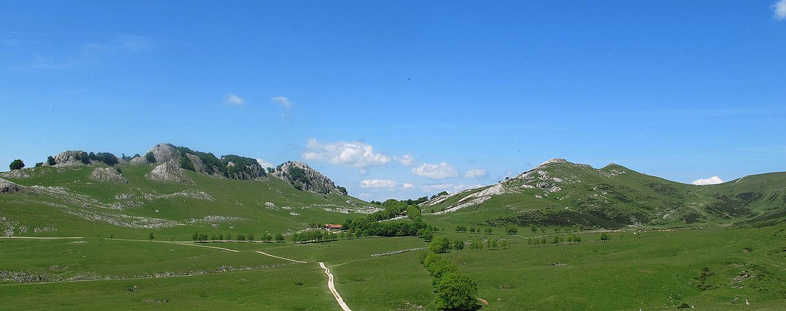 Urbia eta Oltzako poljeak. Urbia eta Oltzako poljeak.