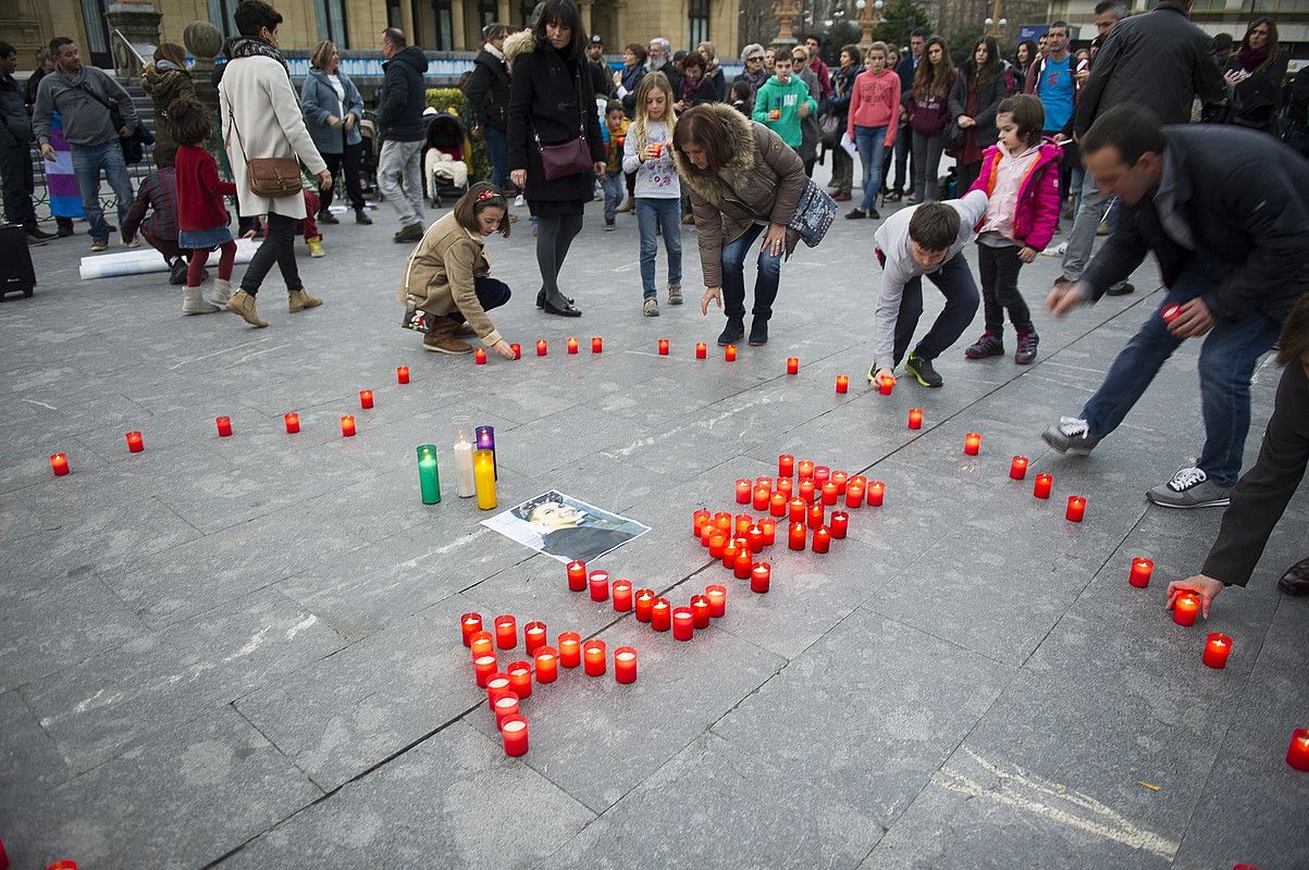 Transfobia bukatzeko eskatu zuten herenegun, Donostian. J.C.RUIZ / ARP.