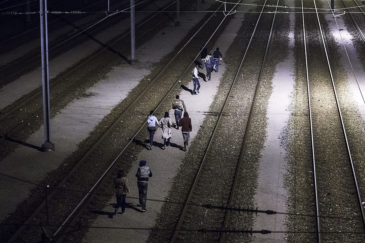 Calaisko kanpamentua iaz baino bi aldiz handiagoa da aurten. Neguaren beldur dira bertan bizi direnak. PATXI BERHOUET.