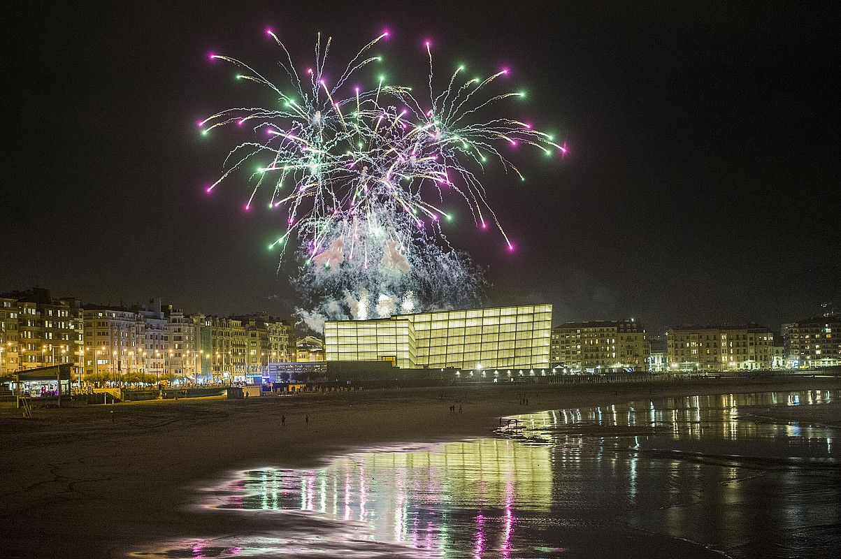 Koloreengatik, erritmoarengatik eta burrunbarengatik goraipatu dute Europla irabazlearen saioa. JON URBE / ARGAZKI PRESS. Koloreengatik, erritmoarengatik eta burrunbarengatik goraipatu dute Europla irabazlearen saioa. JON URBE / ARGAZKI PRESS.