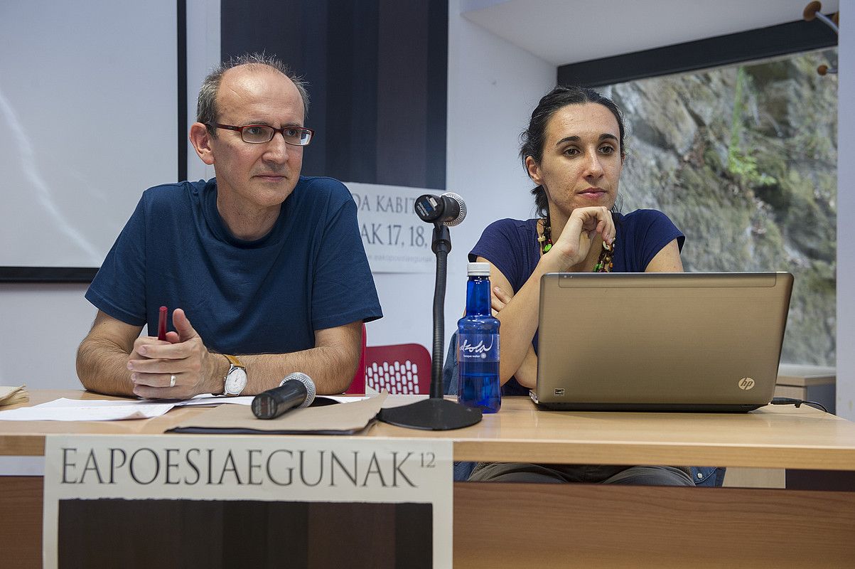 Xabier Mendiguren eta Alaitz Aizpuru, atzo, Ean. MONIKA DEL VALLE / ARP. Xabier Mendiguren eta Alaitz Aizpuru, atzo, Ean. MONIKA DEL VALLE / ARP.
