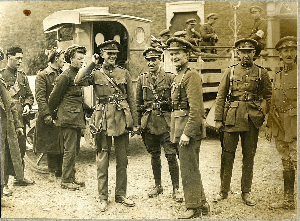 Armada Nazionaleko soldaduak, Irlandako gerra zibilean (1922-1923). BERRIA. Armada Nazionaleko soldaduak, Irlandako gerra zibilean (1922-1923). BERRIA.