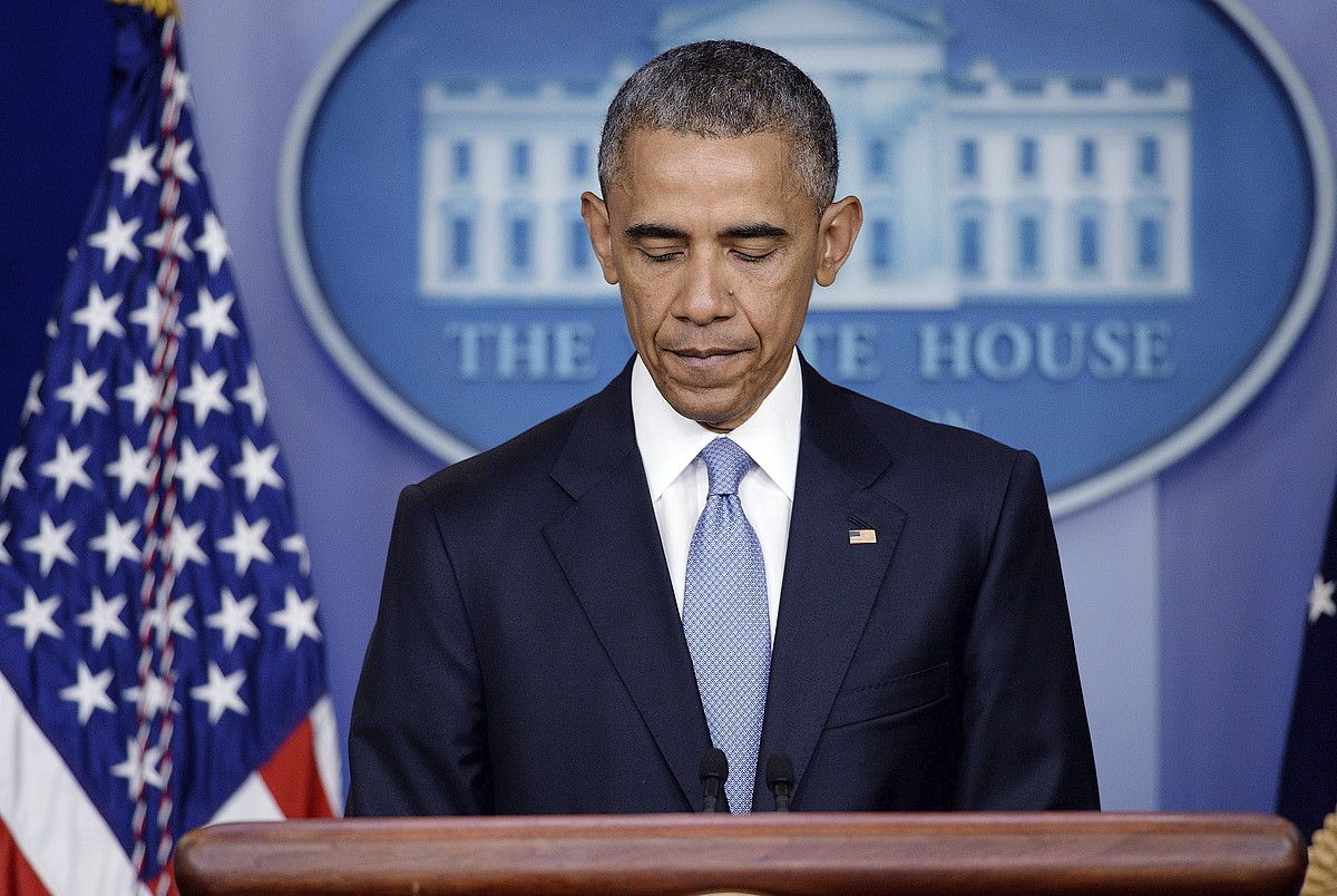 Barack Obama AEBetako presidentea, atzoko agerraldian. OLIVIER DOULIERY / EFE. Barack Obama AEBetako presidentea, atzoko agerraldian. OLIVIER DOULIERY / EFE.
