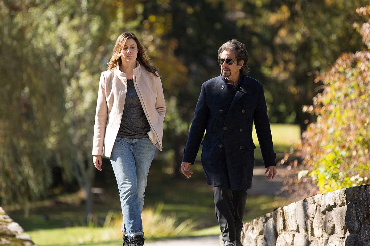 Greta Gerwig eta Al Pacino The Humbling filmeko irudi batean. BERRIA. Greta Gerwig eta Al Pacino The Humbling filmeko irudi batean. BERRIA.