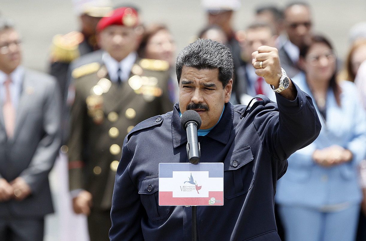 Nicolas Maduro Venezuelako presidentea, atzo, Panamara heldu berritan. JEFFREY ARGUEDAS / EFE. Nicolas Maduro Venezuelako presidentea, atzo, Panamara heldu berritan. JEFFREY ARGUEDAS / EFE.