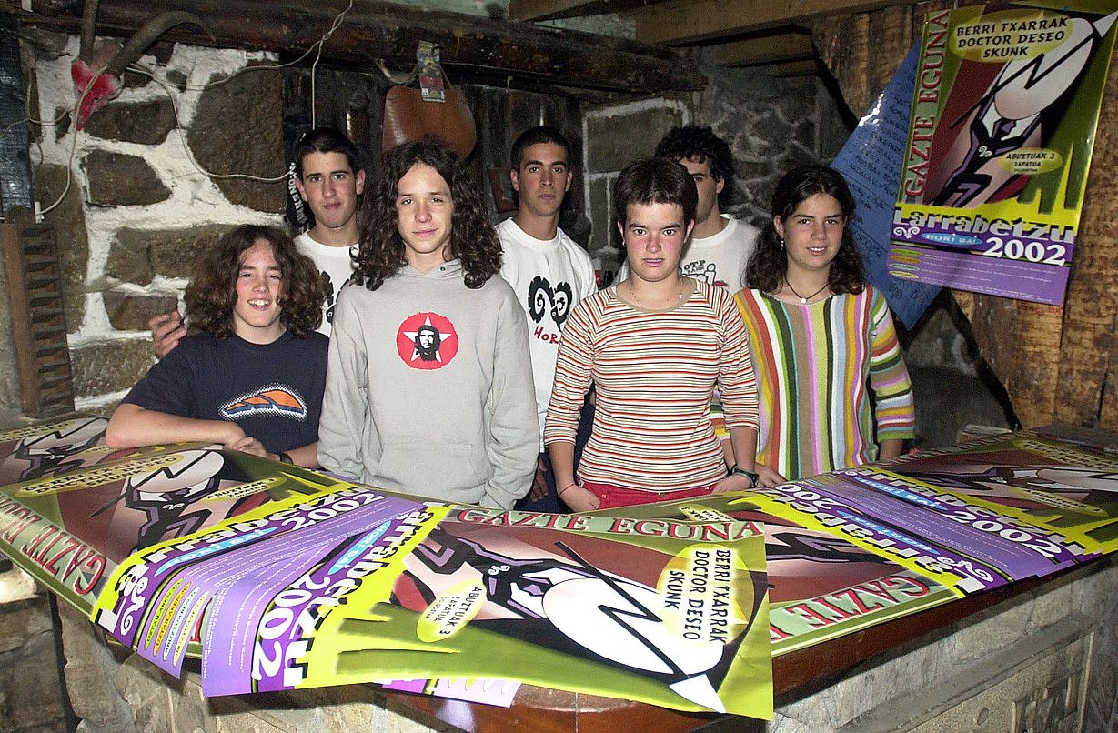 1. Gazte Eguna. 30. Gazte Eguna egingo dute aurtengo abuztuaren 1ean, 2002ko argazkia. MONIKA DEL VALLE / ARGAZKI PRESS. 1. Gazte Eguna. 30. Gazte Eguna egingo dute aurtengo abuztuaren 1ean, 2002ko argazkia. MONIKA DEL VALLE / ARGAZKI PRESS.