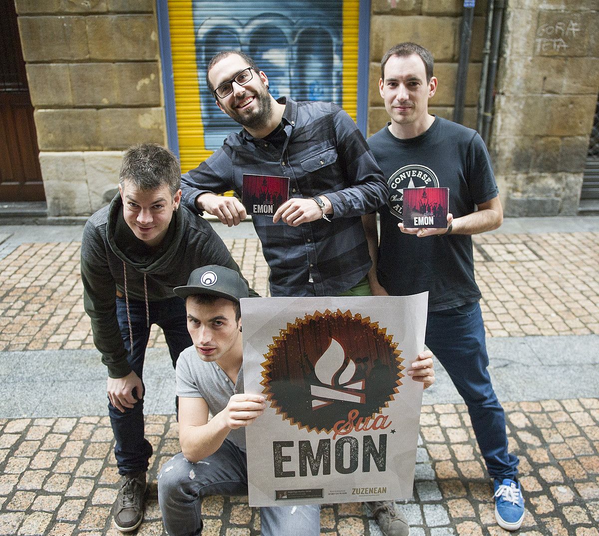 Emon taldeko kideak. MARISOL RAMIREZ / ARGAZKI PRESS. Emon taldeko kideak. MARISOL RAMIREZ / ARGAZKI PRESS.