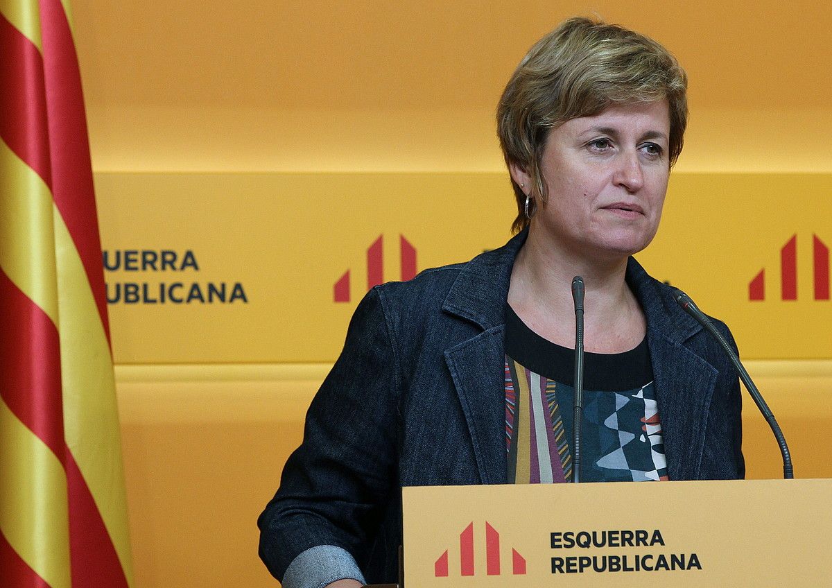 Polizia sekretuaren afera Espainiako Kongresuan argitzeko eskatu dio Anna Simok (ERC) Fernandez Diazi. T. GARRIGA / EFE.