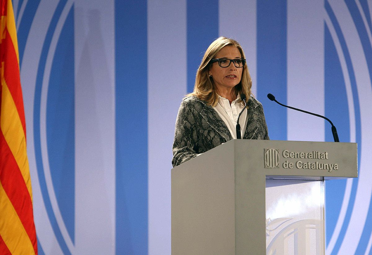 Ortega presidenteordea, azaroaren 9an, parte-hartze prozesuaren nondik norakoei buruzko azalpenak ematen. TONI ALBIR / EFE. Ortega presidenteordea, azaroaren 9an, parte-hartze prozesuaren nondik norakoei buruzko azalpenak ematen. TONI ALBIR / EFE.