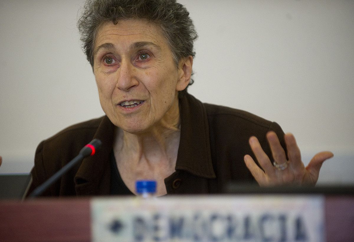 Ley del aborto: caza de brujas en el siglo XXI hitzaldia emango du Silvia Federicik gaur. MONIKA DEL VALLE / ARGAZKI PRESS.