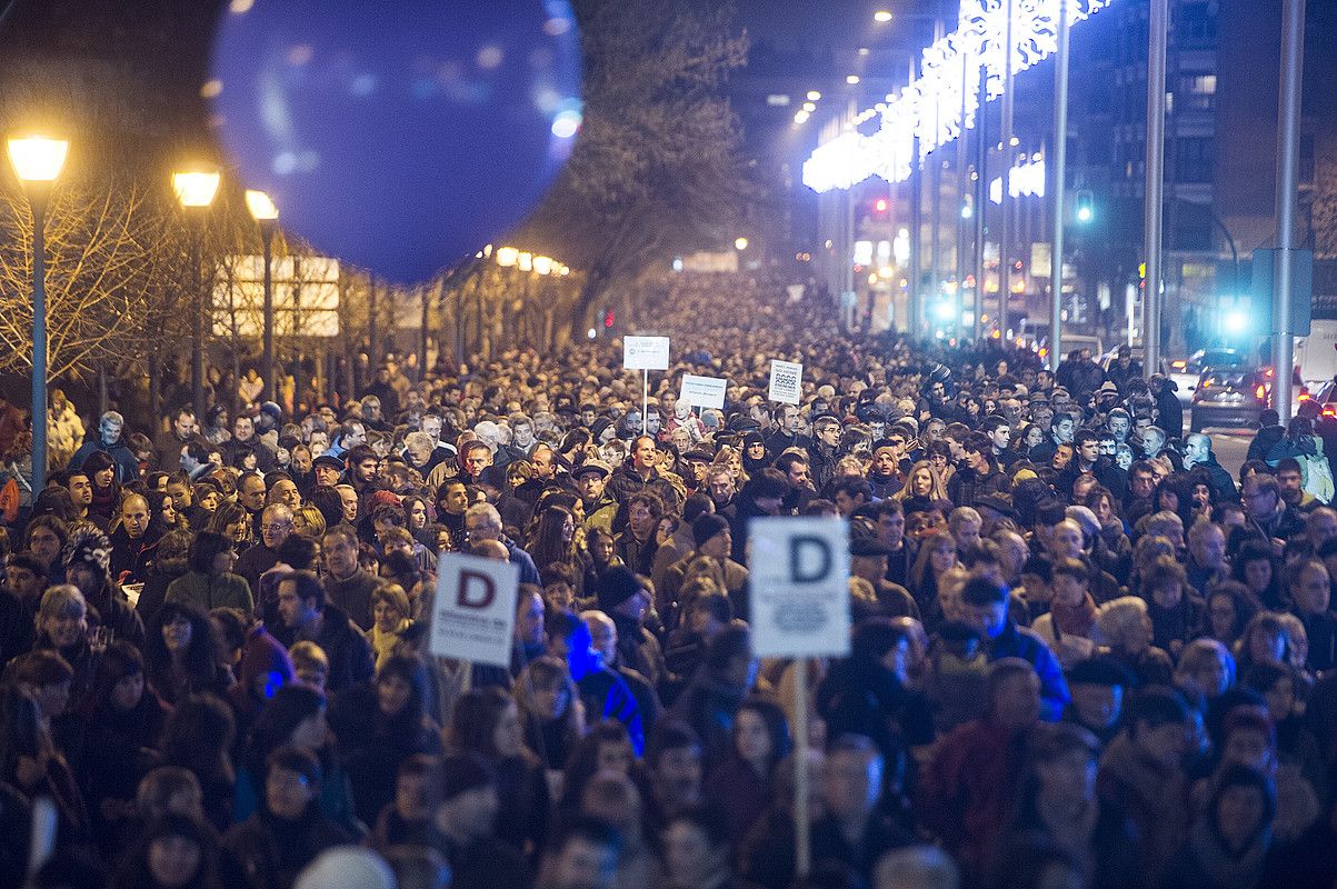 Ehunka eta ehunka lagun atera ziren protestan Iruñean abenduan, Guardia Zibilak egindako ikerketa salatzeko manifestazioan. IÑIGO URIZ / ARGAZKI PRESS.