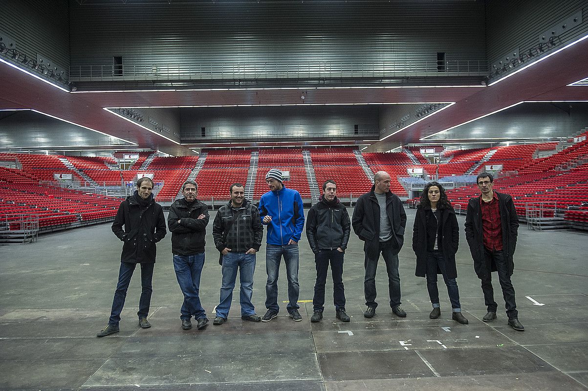 Sustrai Colina, Unai Iturriaga, Aitor Sarriegi, Amets Arzallus, Beñat Gaztelumendi, Aitor Mendiluze, Maialen Lujanbio eta Igor Elortza, atzo, BECen, Barakaldon. LUIS JAUREGIALTZO / ARGAZKI PRESS.