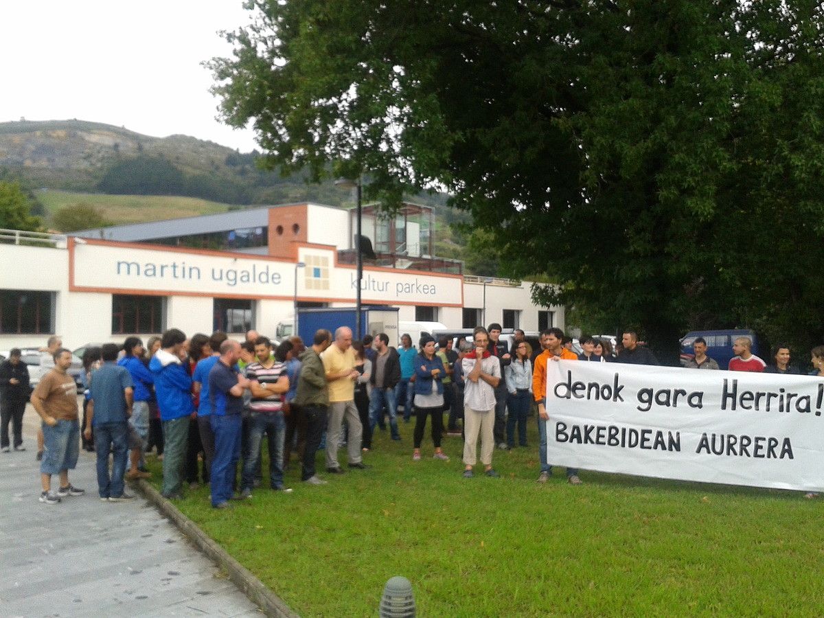 Martin Ugaldeko langileen protesta. BERRIA. Martin Ugaldeko langileen protesta. BERRIA.