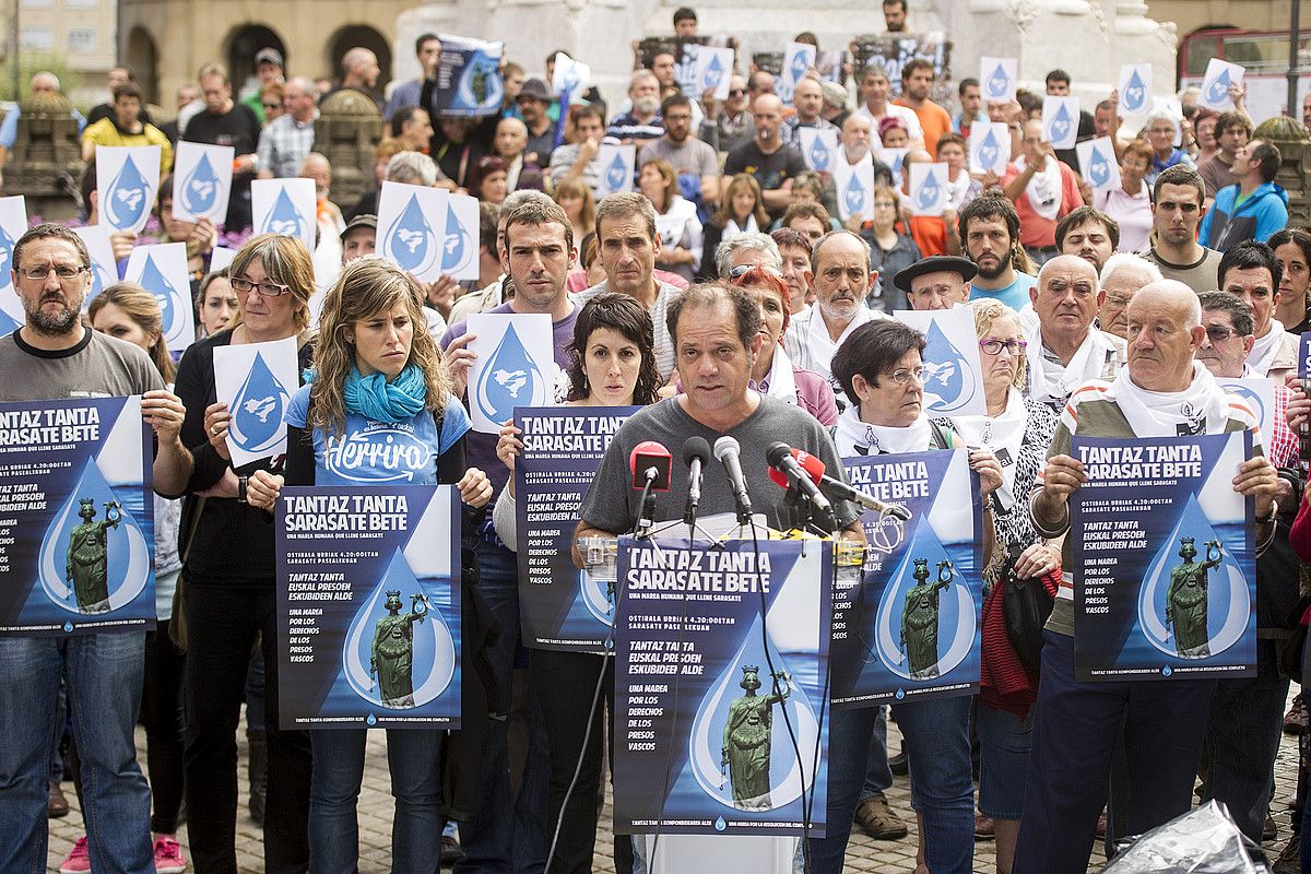 Donostian hainbat eragilek egindako agerraldia. ANDONI CANELLADA / ARGAZKI PRESS.