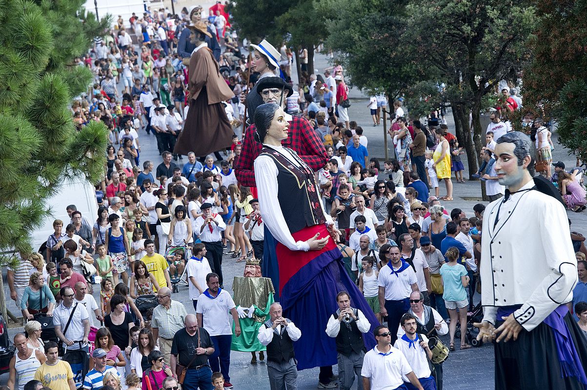 Iazko Donostiako Aste Nagusian ere protagonismo berezia izan zuten erraldoiek. IÑIGO URIZ / ARGAZKI PRESS. Iazko Donostiako Aste Nagusian ere protagonismo berezia izan zuten erraldoiek. IÑIGO URIZ / ARGAZKI PRESS.