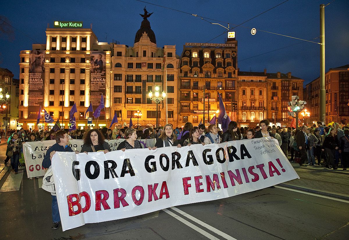 Bilbon jende ugari bildu zen, feminismoaren balioa aldarrikatuz. JON HERNAEZ / ARGAZKI PRESS.