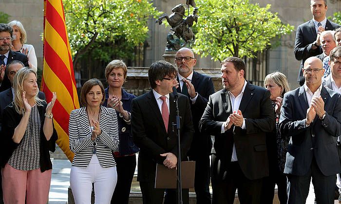 Kataluniako Gobernuak ekainaren 9an eman zuen erreferendumaren dataren eta galderaren berri. TONI ALBIR / EFE