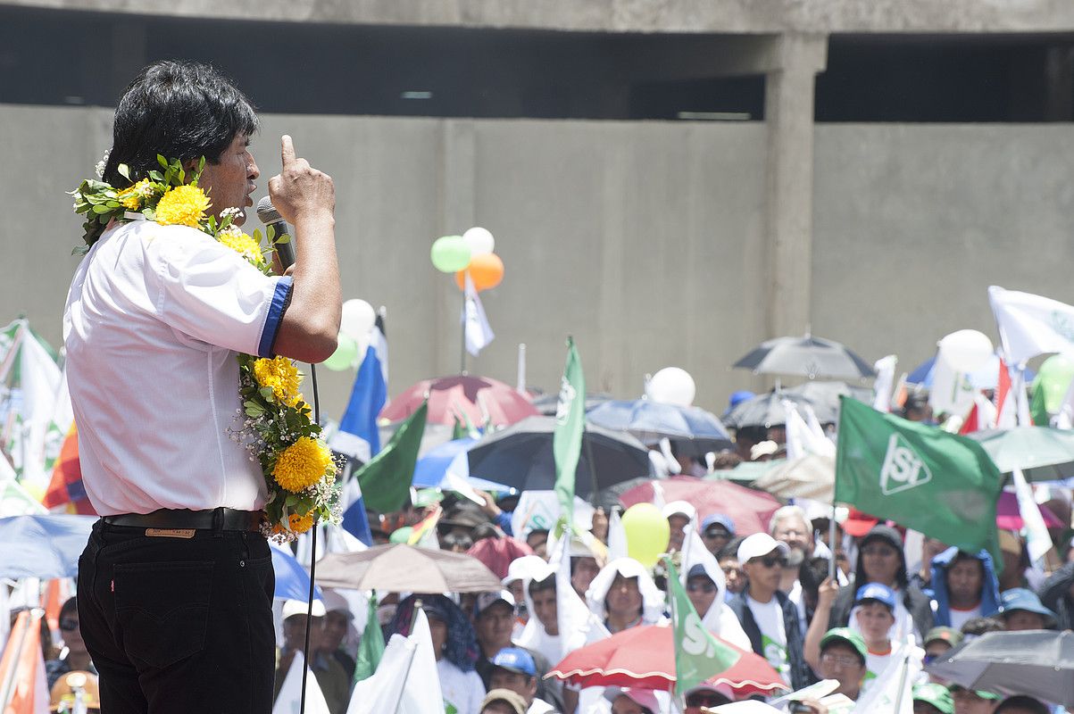 Evo Morales Boliviako presidentea, joan den asteko mitin batean. JOANES ETXEBARRIA.