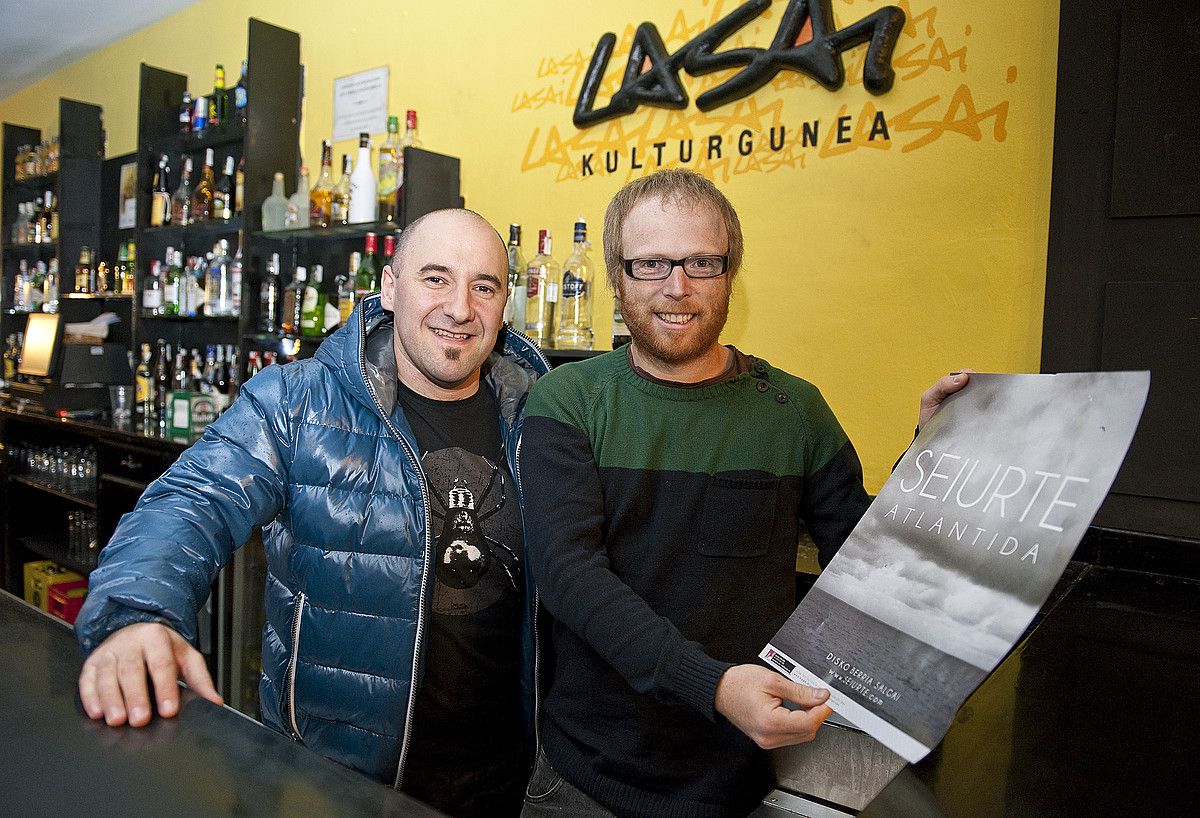 Julen Orbeaskoa eta Iokin Elorza, Seiurteko kideak. JON HERNAEZ / ARGAZKI PRESS.