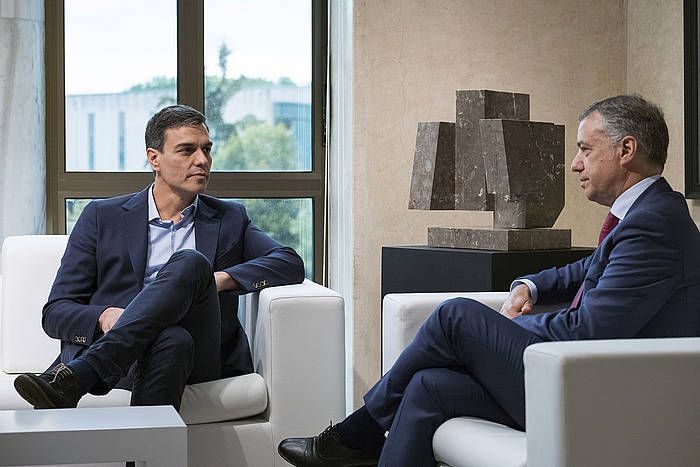 Sanchez eta Urkullu, gaurko bileran. ADRIAN RUIZ DE HIERRO, EFE