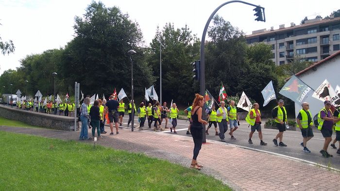 Kalera martxa, Martin Ugalde kultur parketik igarotzen. ANE ZURUTUZA IRASTORZA