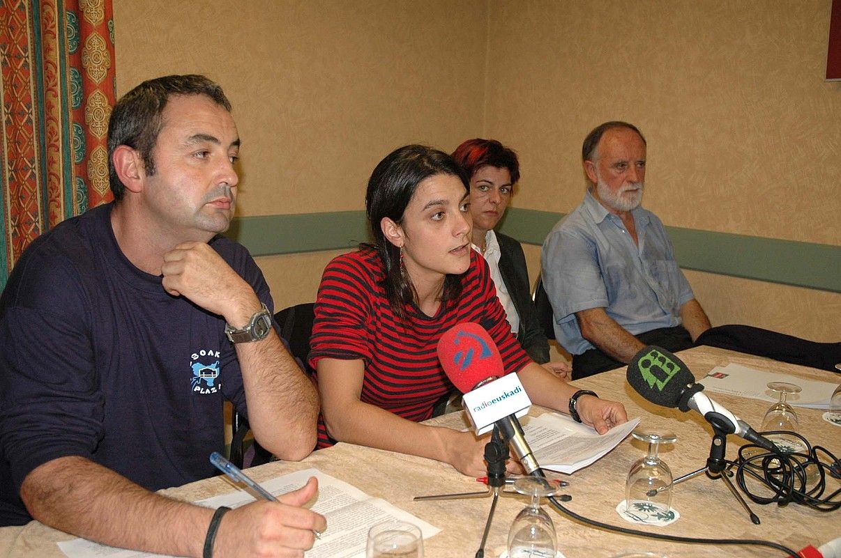 Rafa Albisu, 2004ko urrian, Baionan. ROBERT THURIN. Rafa Albisu, 2004ko urrian, Baionan. ROBERT THURIN.