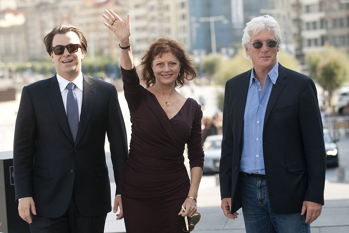 Nicholas Jarecki, Susan Sarandon eta Richard Gere, atzo, filma aurkeztu eta gero. GARI GARAIALDE / ARGAZKI PRESS.