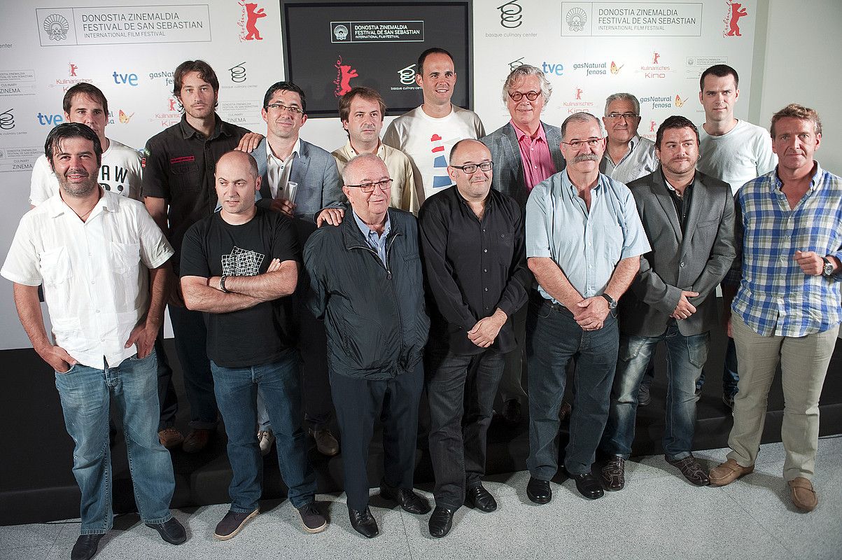 Culinary Zinema saileko antolatzaileak, Jose Luis Rebordinos Zinemaldiko zuzendariarekin. juan Carlos Ruiz / arp JUAN CARLOS RUIZ / ARGAZKI PRESS. Culinary Zinema saileko antolatzaileak, Jose Luis Rebordinos Zinemaldiko zuzendariarekin. juan Carlos Ruiz / arp JUAN CARLOS RUIZ / ARGAZKI PRESS.
