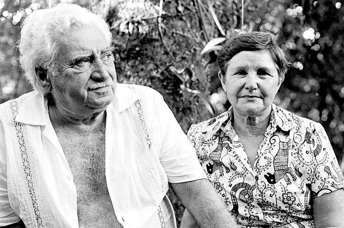Jorge Amado brasildar idazlea, Jubiabá eleberriaren egilea (Itabuna, Bahia, 1912-Salvador de Bahia, 2001). BERRIA / BERRIA. Jorge Amado brasildar idazlea, Jubiabá eleberriaren egilea (Itabuna, Bahia, 1912-Salvador de Bahia, 2001). BERRIA / BERRIA.