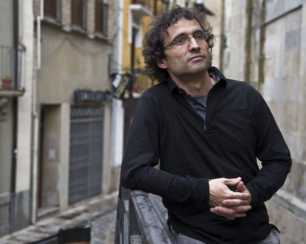 Jon Sarasua soziologo, irakasle eta ikerlaria, Iruñean. LANDER FDZ. ARROIABE / ARGAZKI PRESS. Jon Sarasua soziologo, irakasle eta ikerlaria, Iruñean. LANDER FDZ. ARROIABE / ARGAZKI PRESS.