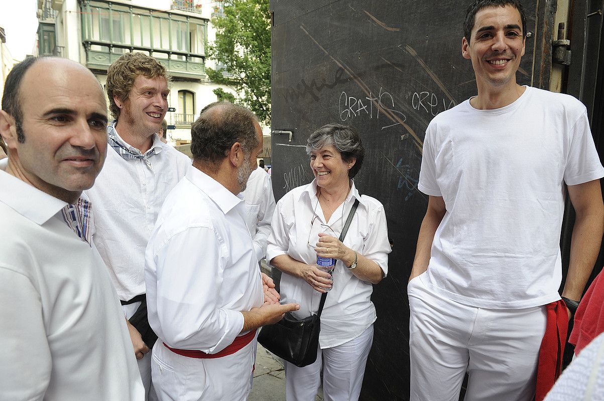 Laura Mintegi, atzo, Iruñean, txupinazoaren egunean. JAGOBA MANTEROLA / ARGAZKI PRESS. Laura Mintegi, atzo, Iruñean, txupinazoaren egunean. JAGOBA MANTEROLA / ARGAZKI PRESS.