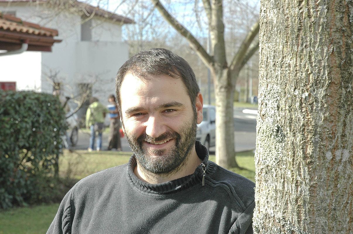 NICOLAS MOLLO. NICOLAS MOLLO.