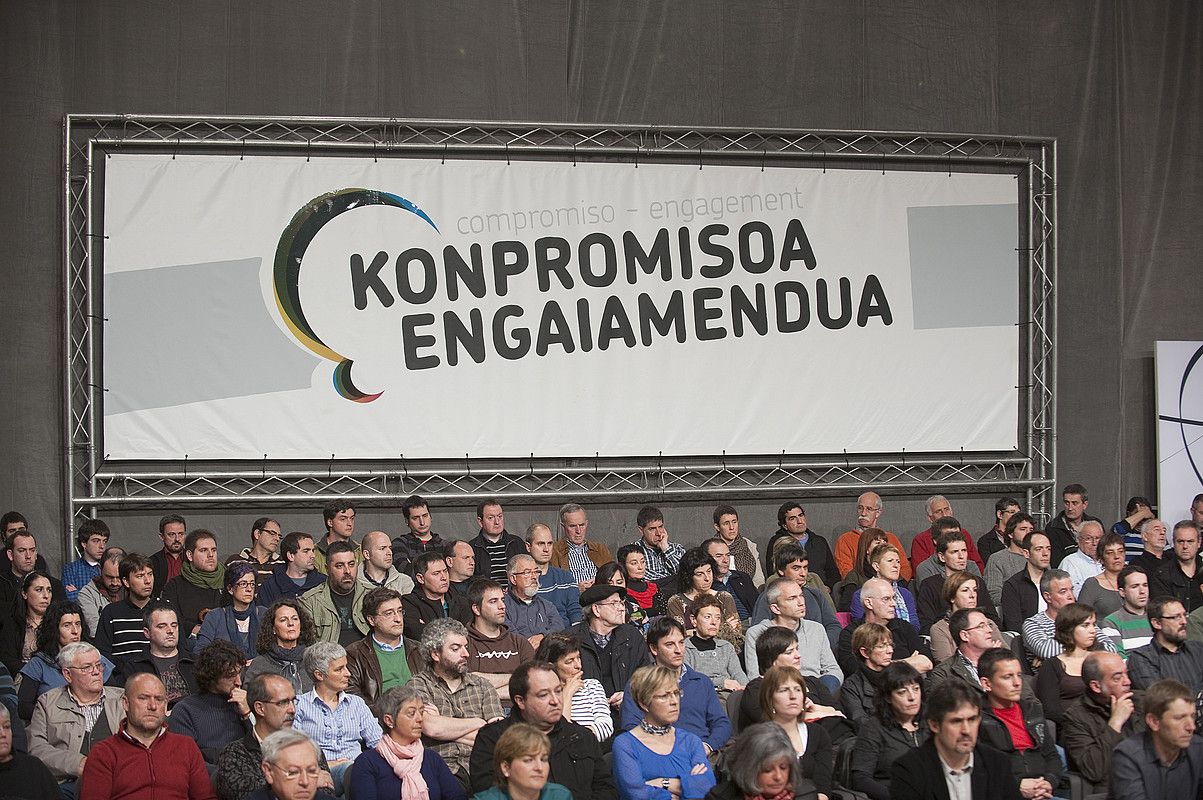 Ekitaldi jendetsua egin zuten Irunen, Ficoba erakustazokan. JON URBE / ARGAZKI PRESS. Ekitaldi jendetsua egin zuten Irunen, Ficoba erakustazokan. JON URBE / ARGAZKI PRESS.