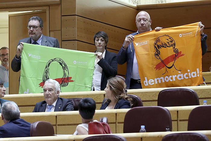 Espainiako senatuak onartu behar du 155. artikluaren aplikazioa. CHEMA MOYA, EFE