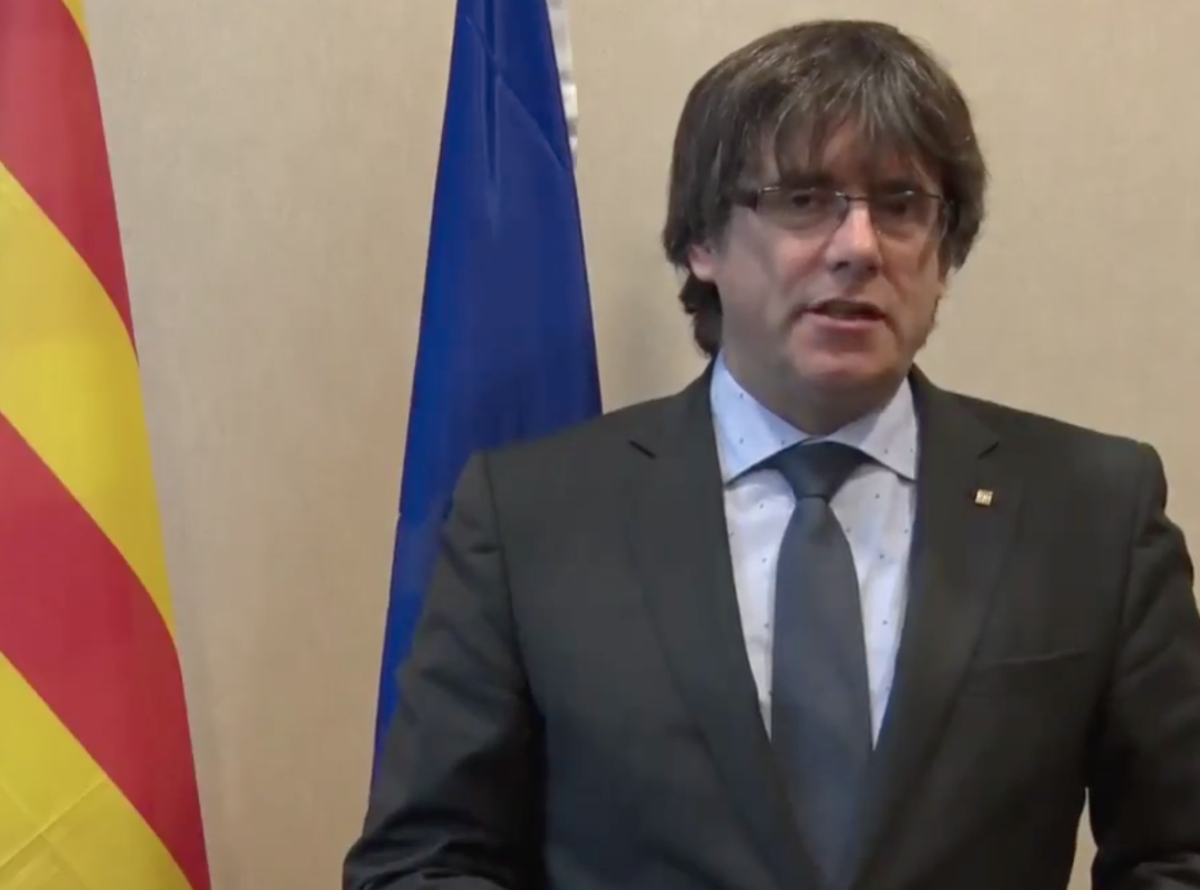 Carles Puigdemont Kataluniako presidentea, gaur zabaldu duen bideo grabaketan. BERRIA