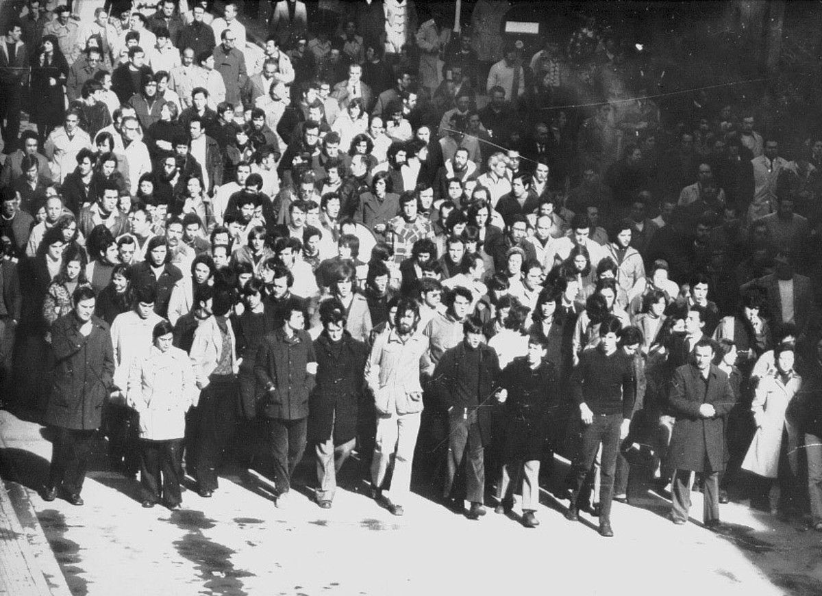 Langileen manifestazioa, Gasteizen; 1976ko gertakari historikoak tragikoak izan ziren. WORDPRESS.