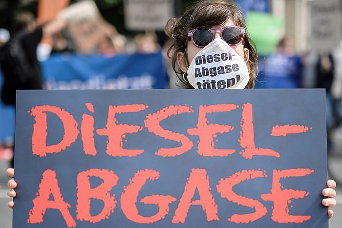 Diesel autoen isurien aurkako prtesta bat, Berlinen. CLEMENS BILAN, EFE