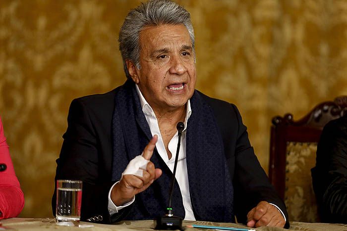 Lenin Moreno Ekuadorreko presidentea, atzo, Quiton, presidentearen jauregitik eskaini zuen hitzaldian. JOSE JACOME, EFE