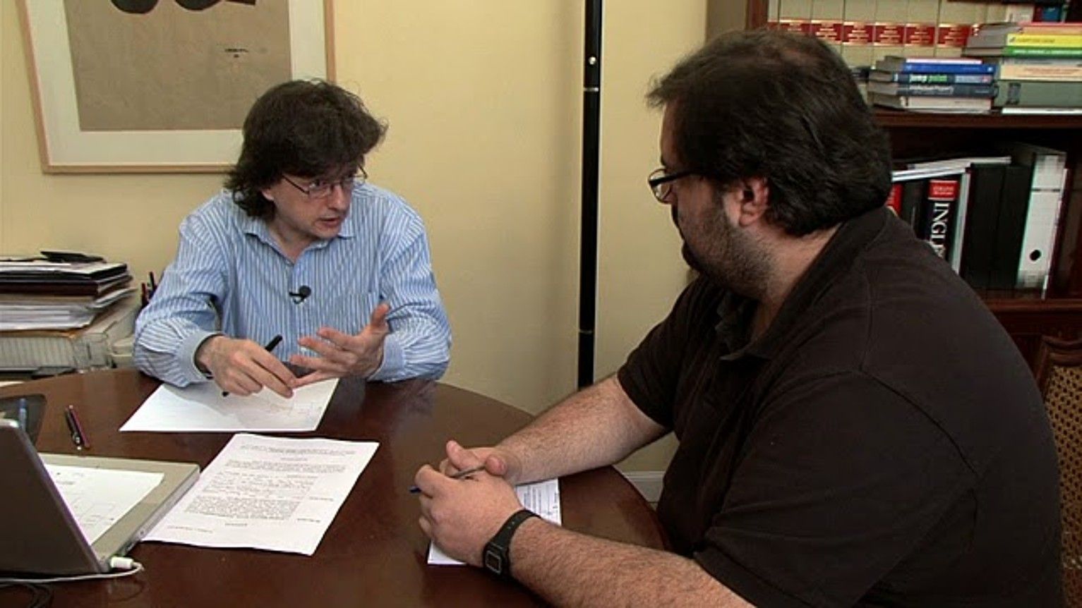 Javier de la Cueva abokatua eta Stephane M. Grueso, ¡Copiad, malditos! dokumentalean. BERRIA.