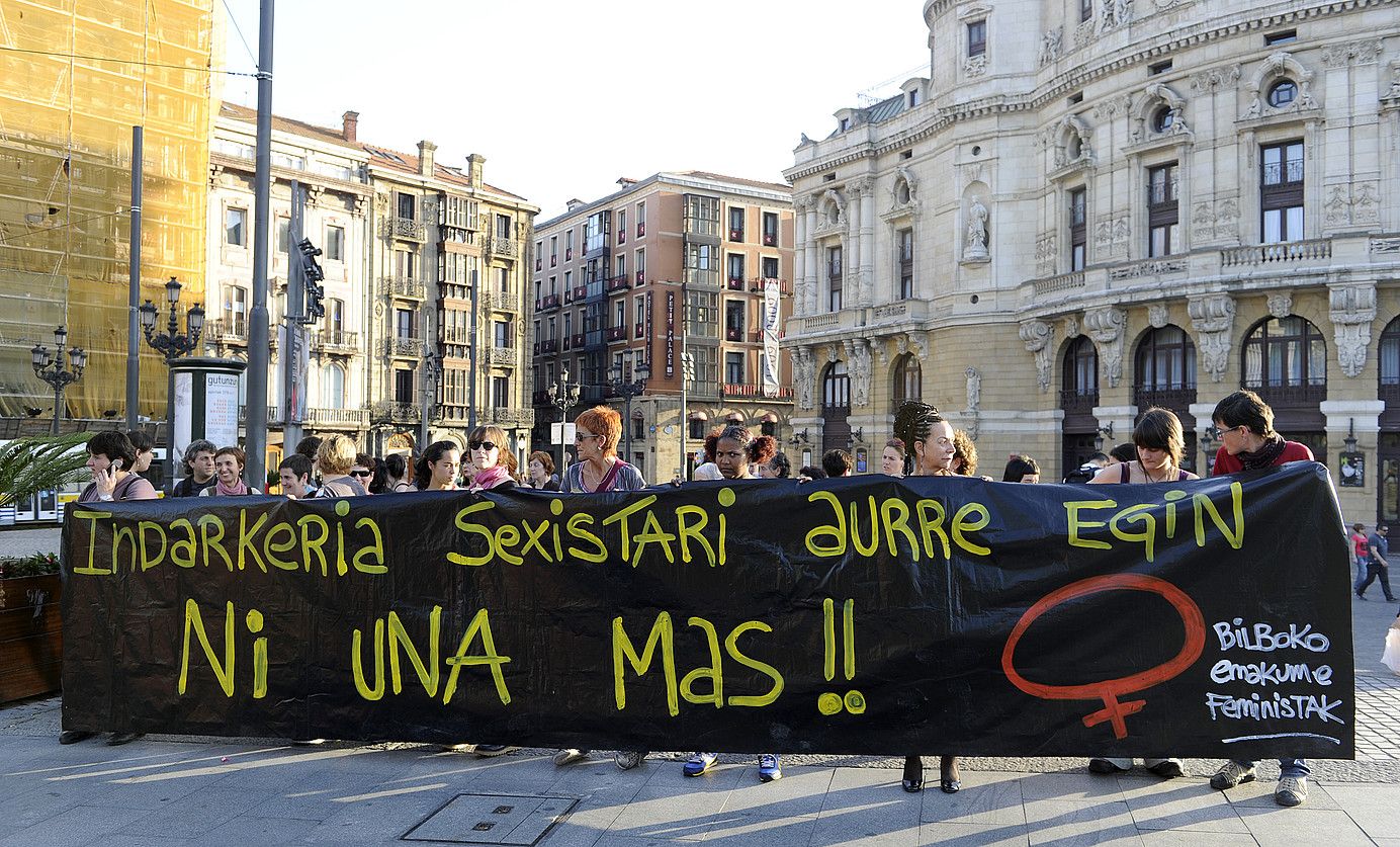 Yanela Zaruma burlatarraren hilketa salatzeko protesta bat. M. DEL VALLE / ARP.