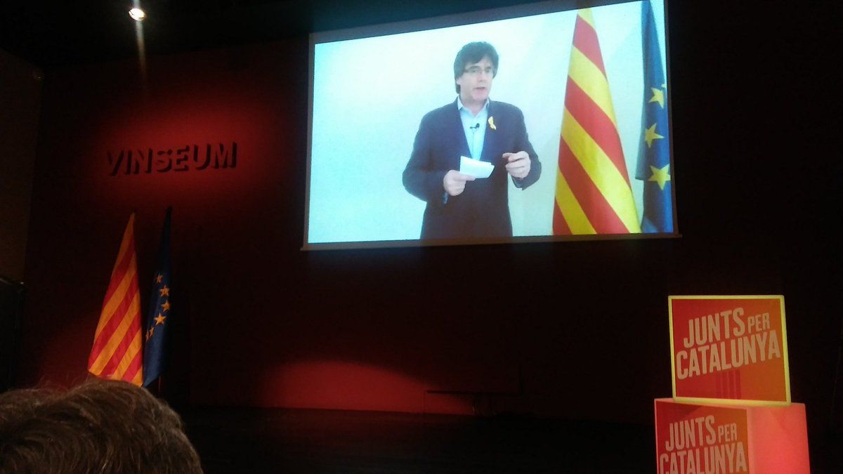 Puigdemonten agerraldia Junts per Catalunyaren kongresuan. BERRIA