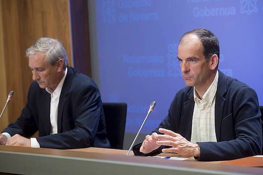 Mikel Aranburu eta Luis Esain, 2016ko agerraldi batean. IñIGO URIZ / ARGAZKI PRESS
