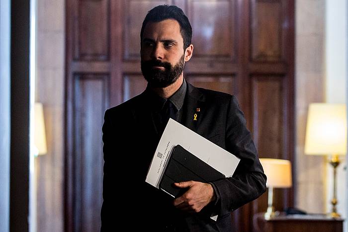 Roger Torrent Kataluniako Parlamentuko presidentea, gaur, Kataluniako Parlamentuan. QUIQUE GARCIA, EFE