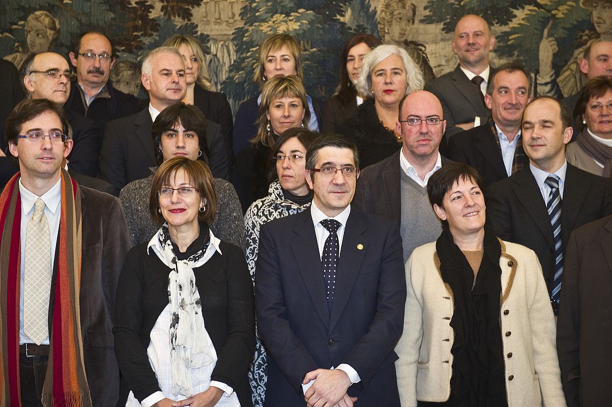 Patxi Lopez, herenegun, batzordearen bileran. LUIS JAUREGIALTZO / ARGAZKI PRESS. Patxi Lopez, herenegun, batzordearen bileran. LUIS JAUREGIALTZO / ARGAZKI PRESS.