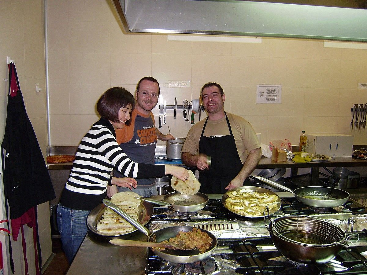 Elkarte gastronomikoetan ezingo dela erre adierazi du Maria Kutzek. BERRIA. Elkarte gastronomikoetan ezingo dela erre adierazi du Maria Kutzek. BERRIA.