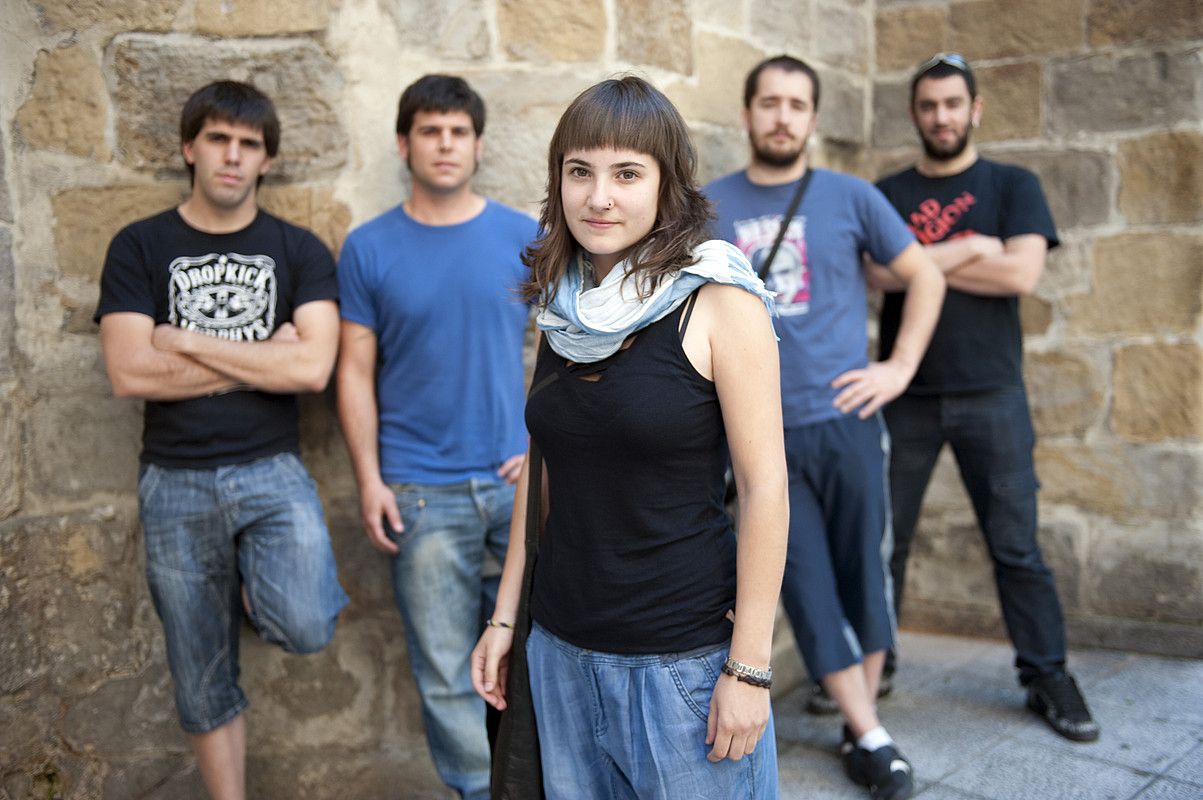 Hesian taldea: punk-rocka, mezu politiko argiekin. MARISOL RAMIREZ / ARGAZKI PRESS. Hesian taldea: punk-rocka, mezu politiko argiekin. MARISOL RAMIREZ / ARGAZKI PRESS.