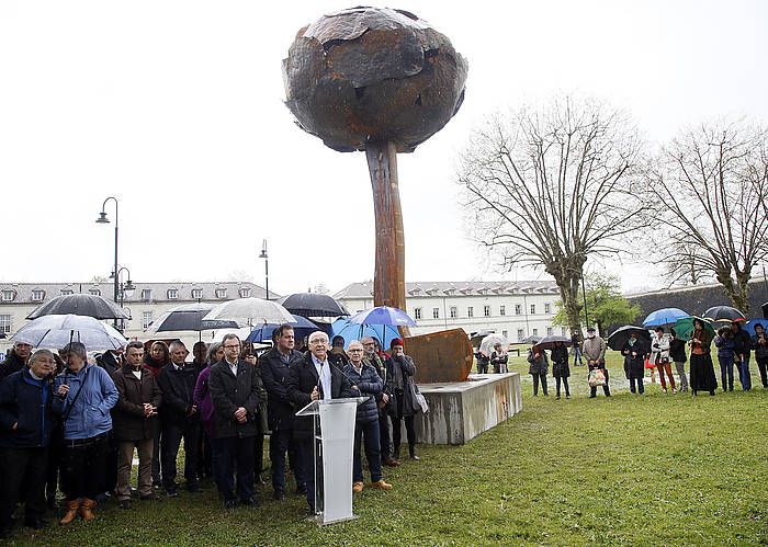 Gaur goizean egin dute eskulturaren inaugurazioa. BOB EDME